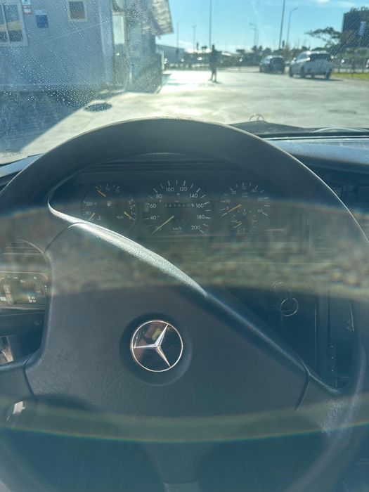 Mercedez 190 2.5