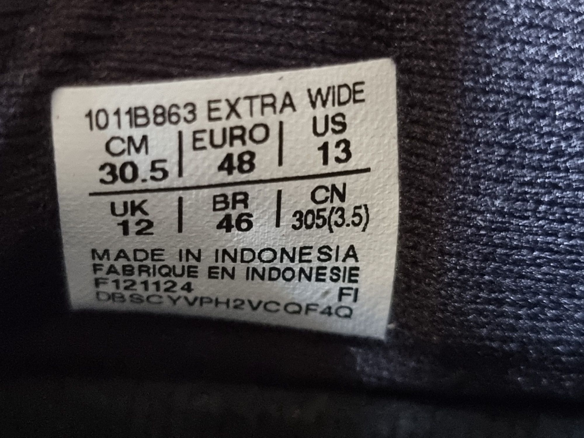 Оригінал 100% чоловічі кросівки asics gt 2000 13 euro 48