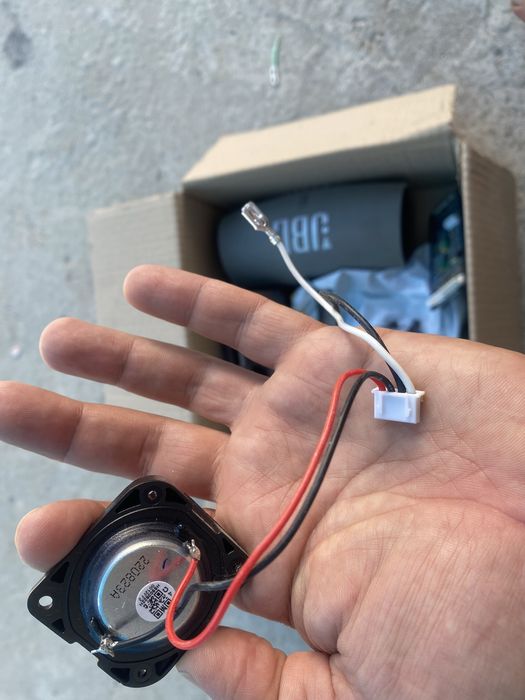 Колонка Jbl Charge 5 оригінал,розборка:задня плата батарея,динаміки..
