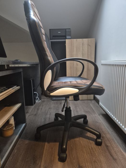 Fotel biurowy Signal q 212 brązowy