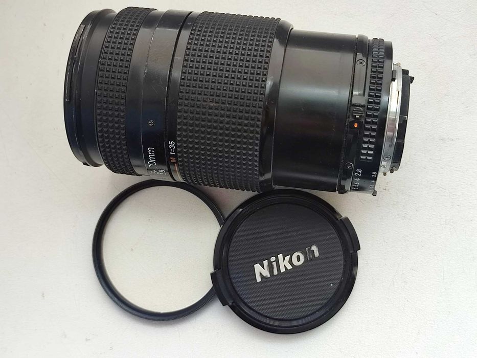 Nikon AF Nikkor 35-70mm 1:2.8 Non-D - справний самурай, перша версія!