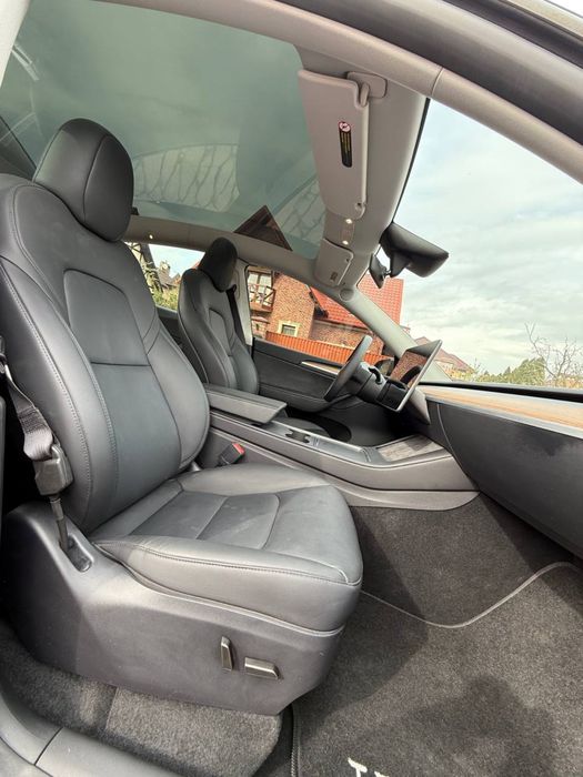 Tesla Model Y Long Rang 82 kWt