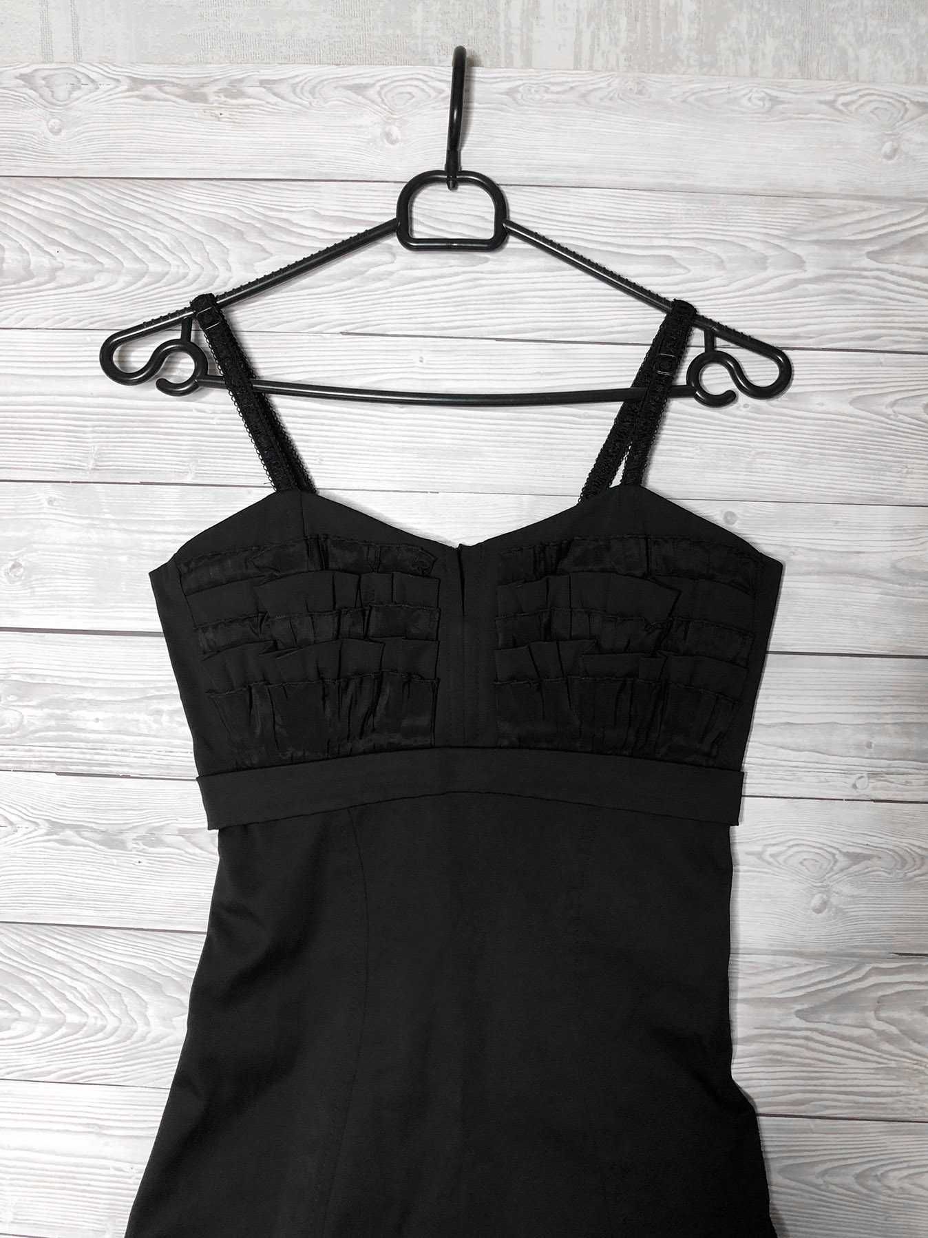 Женское черное платье Rinascimento италия оригинал размер XS