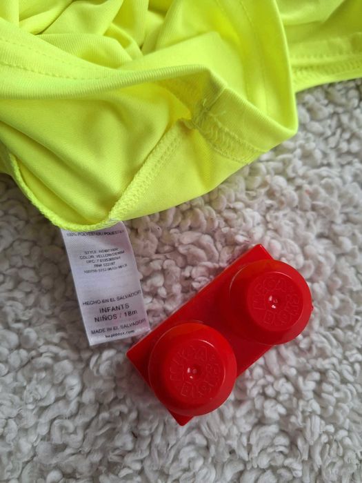 top/ koszulka na grubych ramiączkach- nowa- gadżeciarska