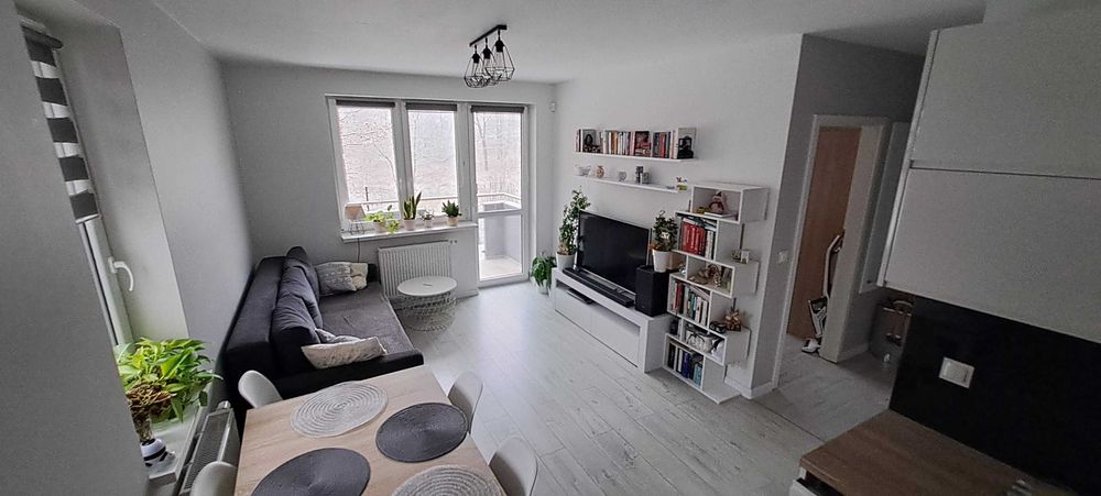 Ŵynajmę 2-pokojowe mieszkanie (40 m2). Tarchomin