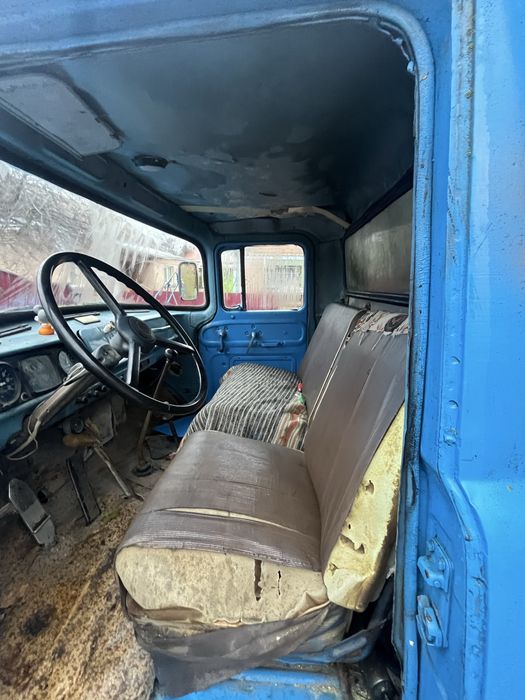 Продам ЗИЛ-130 самосвал бензин V8