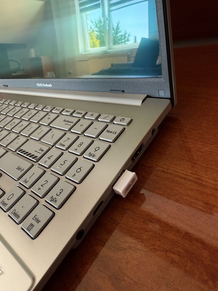 Laptop Asus Vivobook Go 15.6" ekran OLED