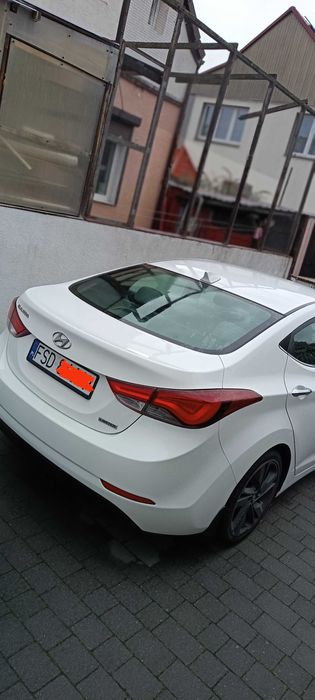 Sprzedam Hyundai Elantra 1.8 benzyna  automat 2014 o mocy 111.00 KW