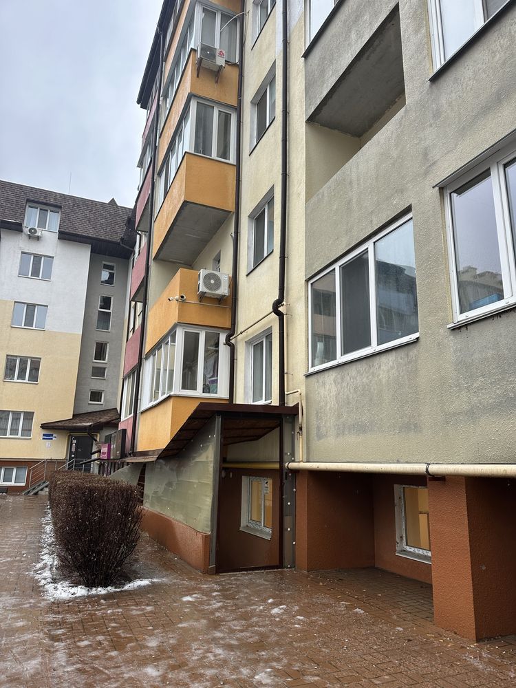 Продаж ,розстрочка до 4років, приміщення  з ремонтом ,власник ,Вишневе