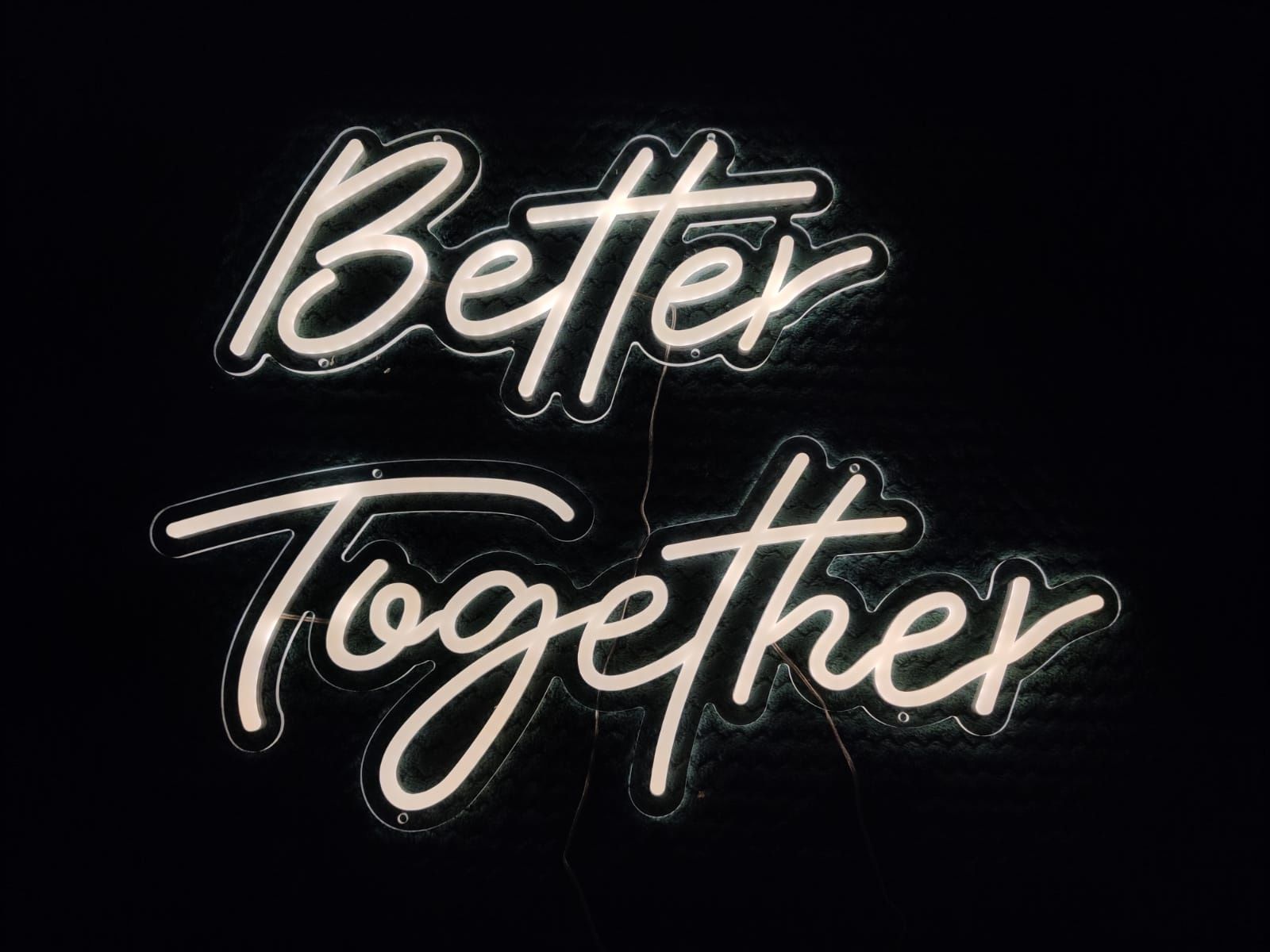 Better Together neonowy napis