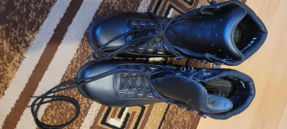 Buty wojskowe zimowe