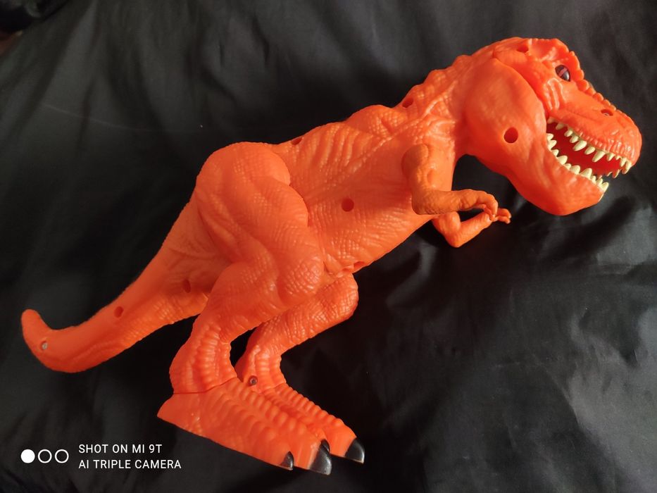 Іграшка динозавра T-Rex.
