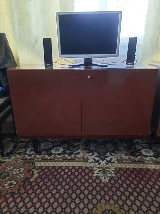 Продам тумбочки ціна 500 гривень