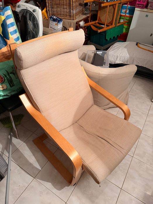 Cadeirão IKEA almofada creme de boa qualidade