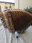 Vendo concertina em muito bom estado em FA LA RE