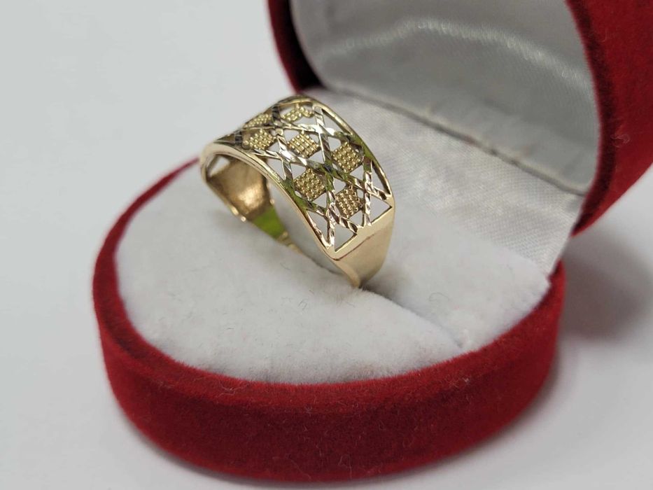 uroczy złoty pierścionek 14 k złoto 585 rozmiar 18  2,02 g