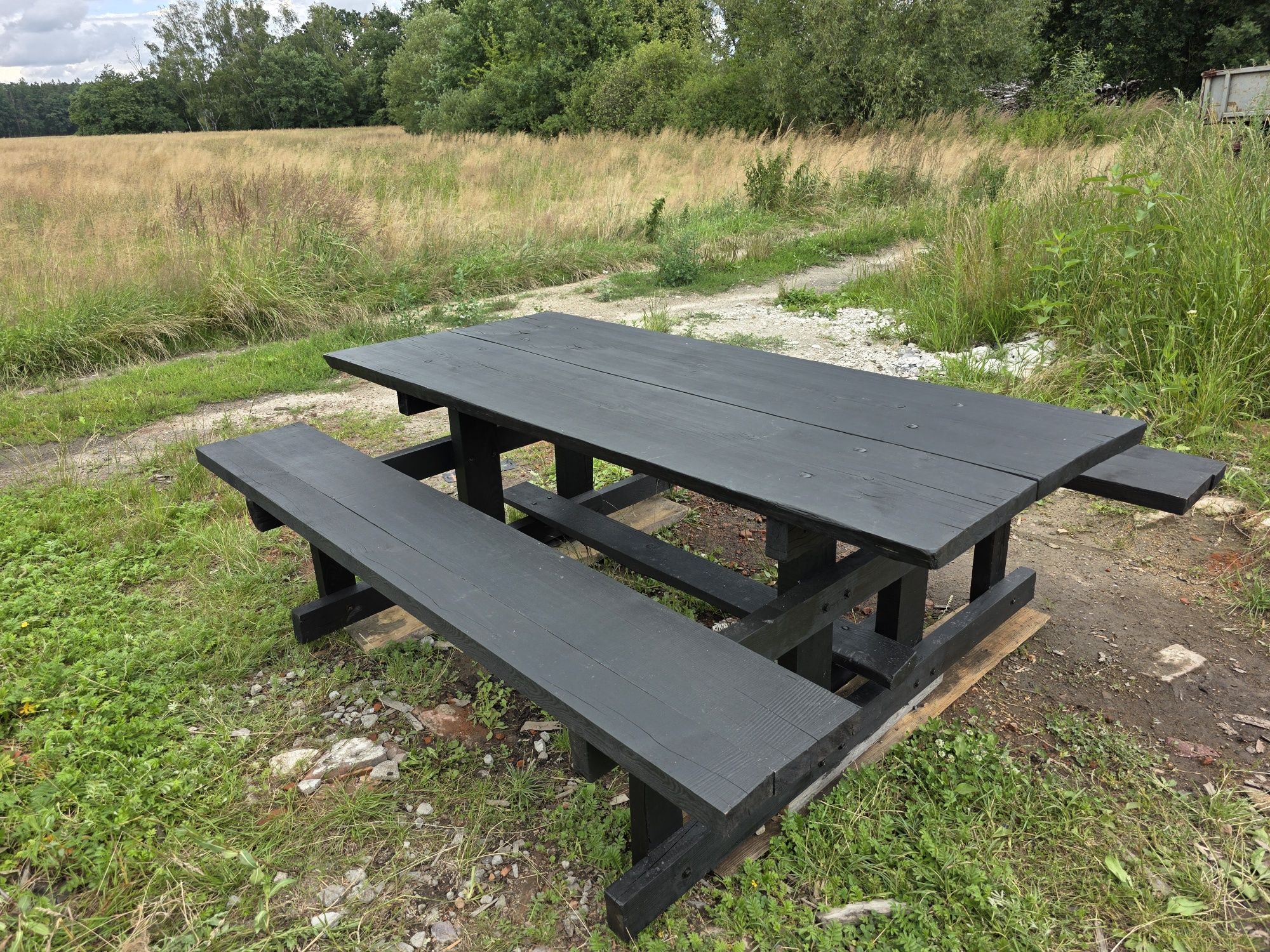 Meble ogrodowe stół z modrzewia komplet