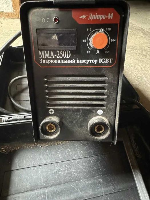 Зварювальний апарат Дніпро-М MMA-250 D інвертор Не робочий