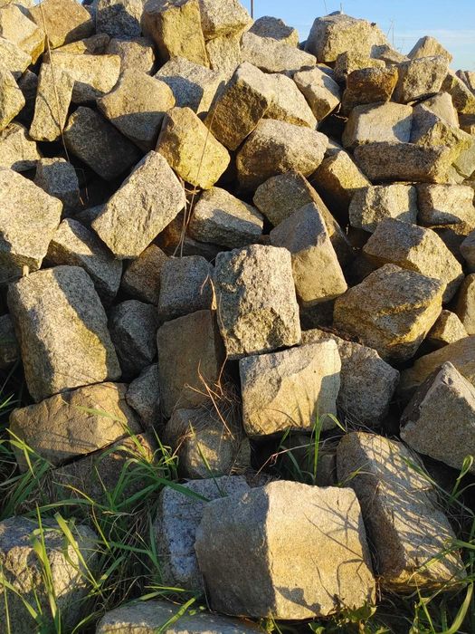 Starobruk, kamień brukowy, kocie łby