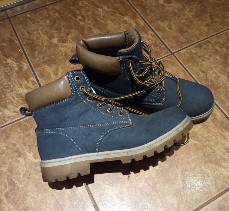 Buty trapery 41.