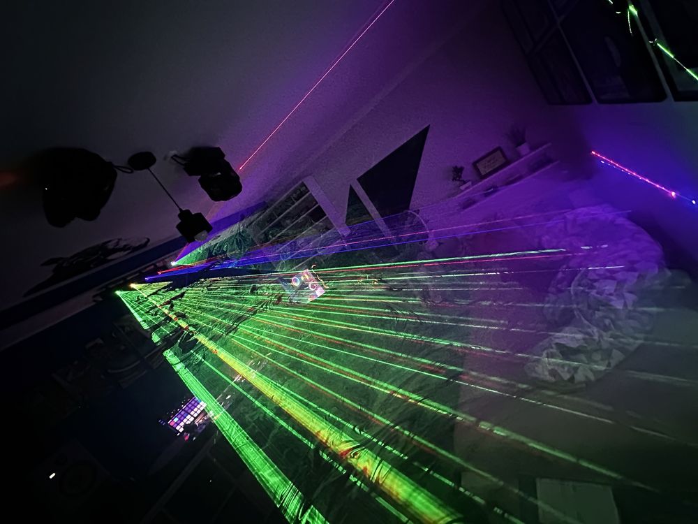 Laser RGB 4 wiązki, bardzo mocny, dmx, auto, tryb dźwięk