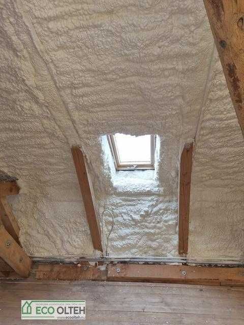 ocieplenia domów, budynków pianą PUR - otwartą i zamkniętą komórką