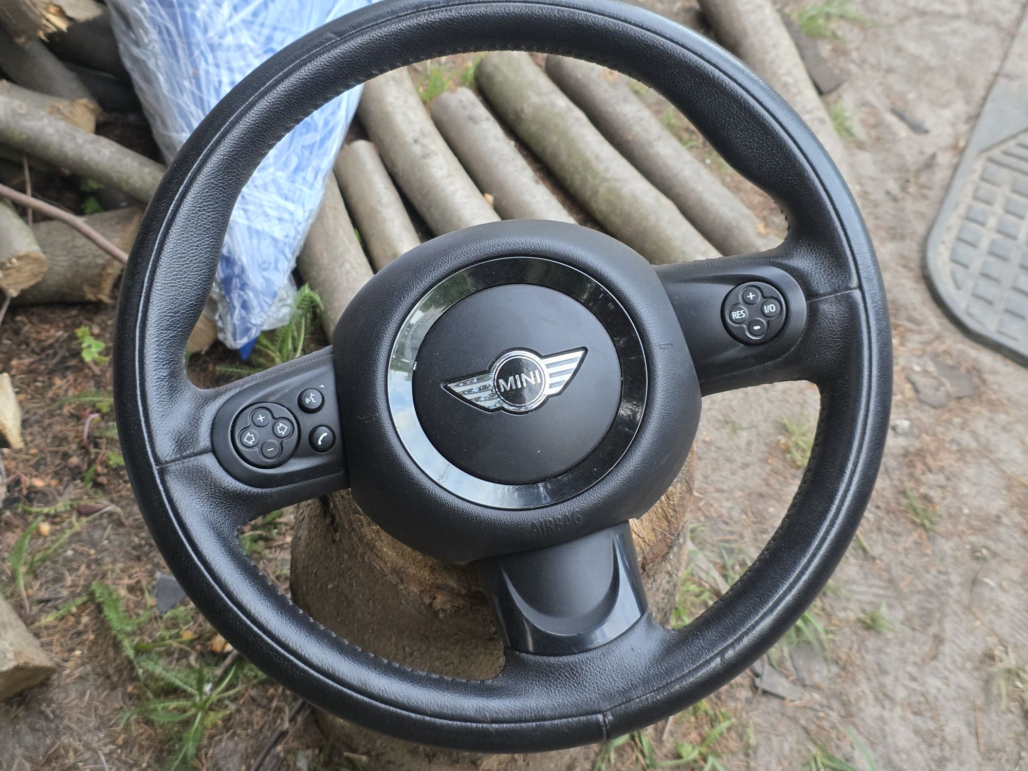 Kierownica z airbag trójramienna mini r55 r56 r57 r58 komplet