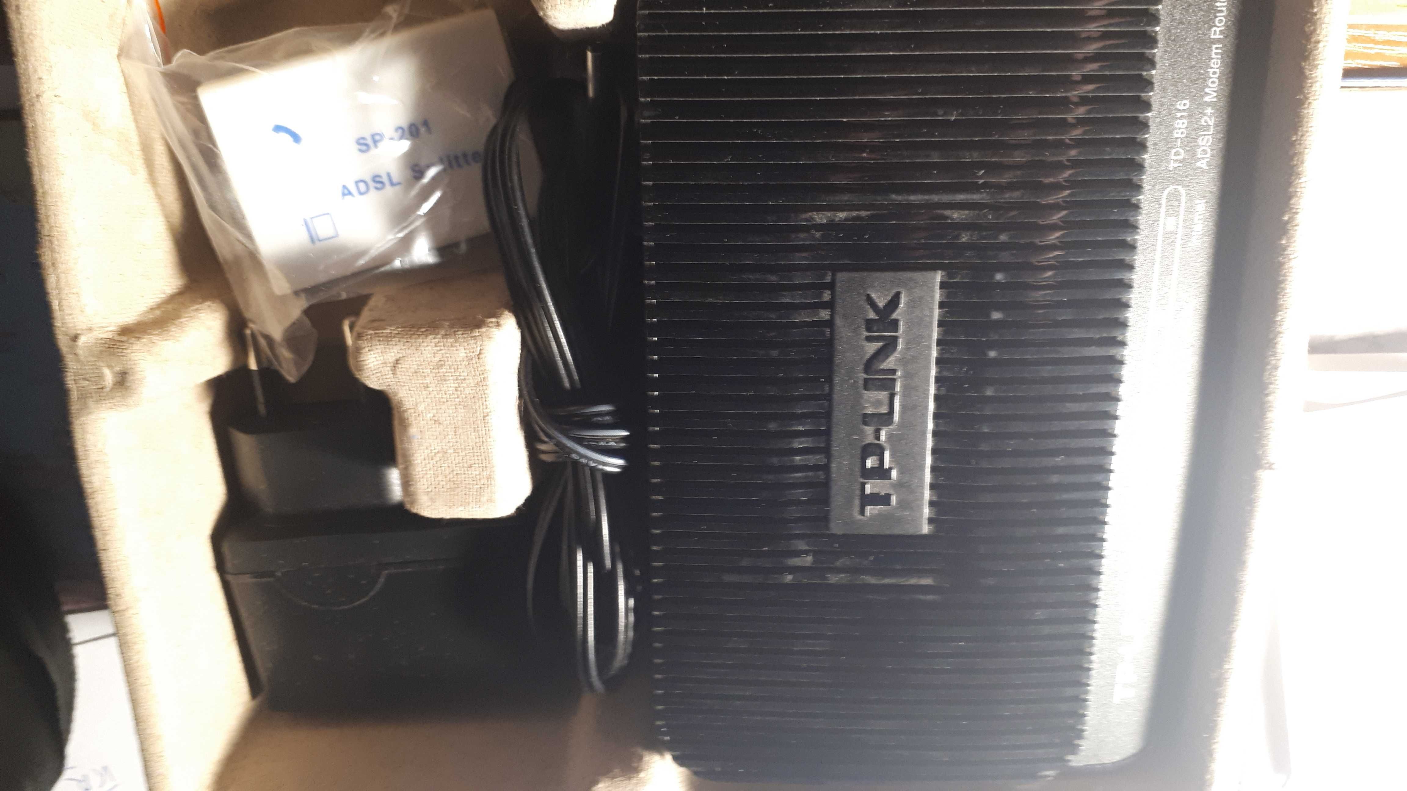 Modem / router ADSL2+ TP-LINK TD-8816