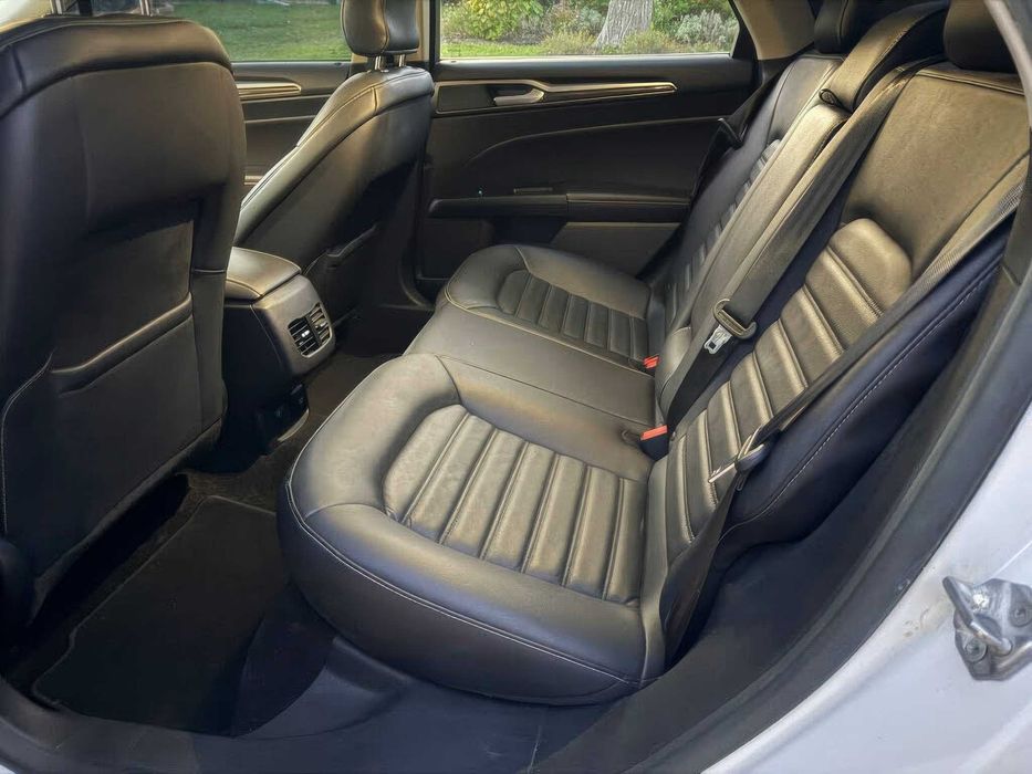 Ford Fusion      2018