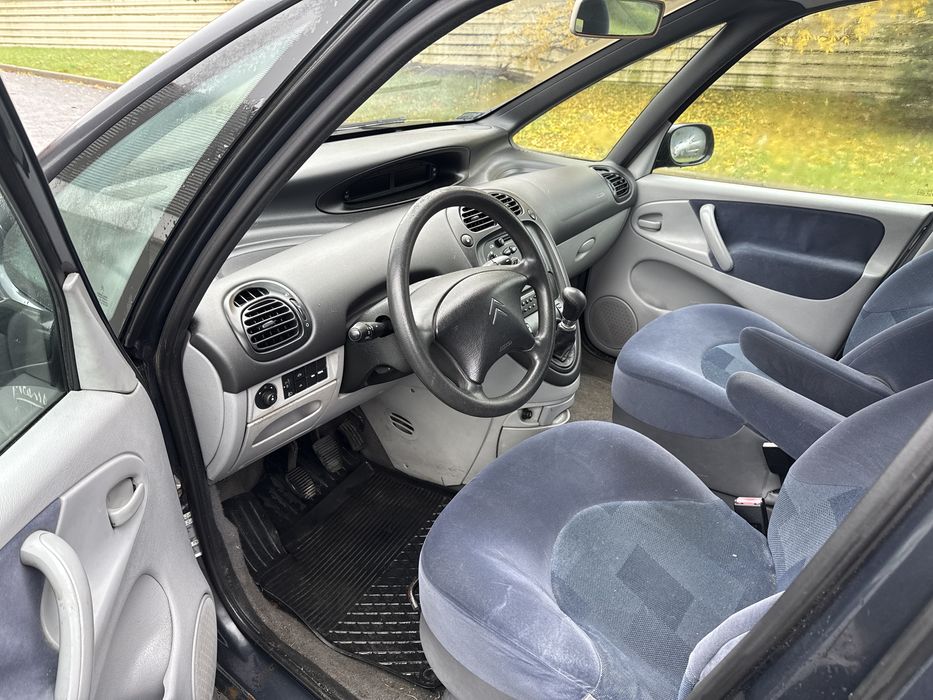 Citroen Xsara Picasso 1.8 16V długi pt i oc elektryka niski przebieg