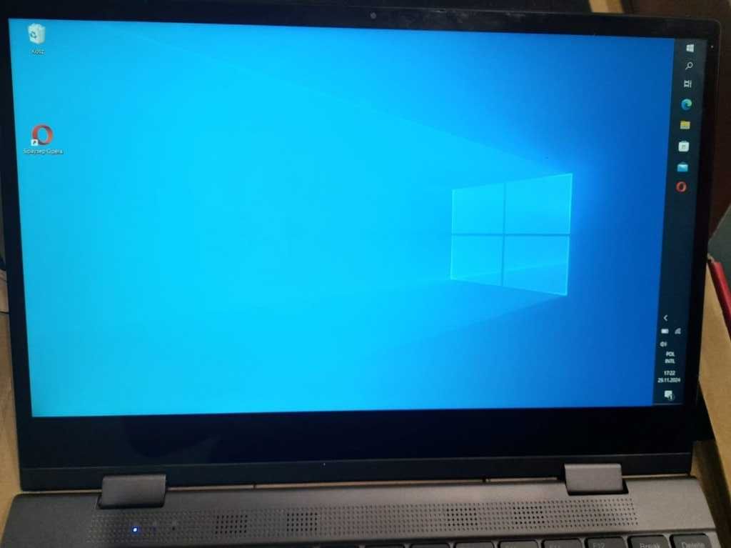 Laptop z ekranem dotykowym 13.3 cali jak nowy!