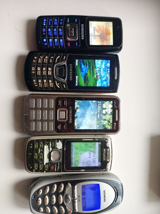 Телефоны одним лотом