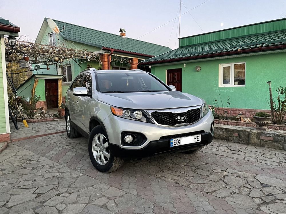 Kia Sorento 2011 (2013) 2.2 дизель МКПП AWD / КІА Соренто