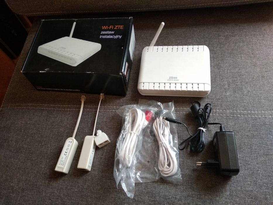 Zestaw instalacyjny modemu wi-fi ZXV 10 W300