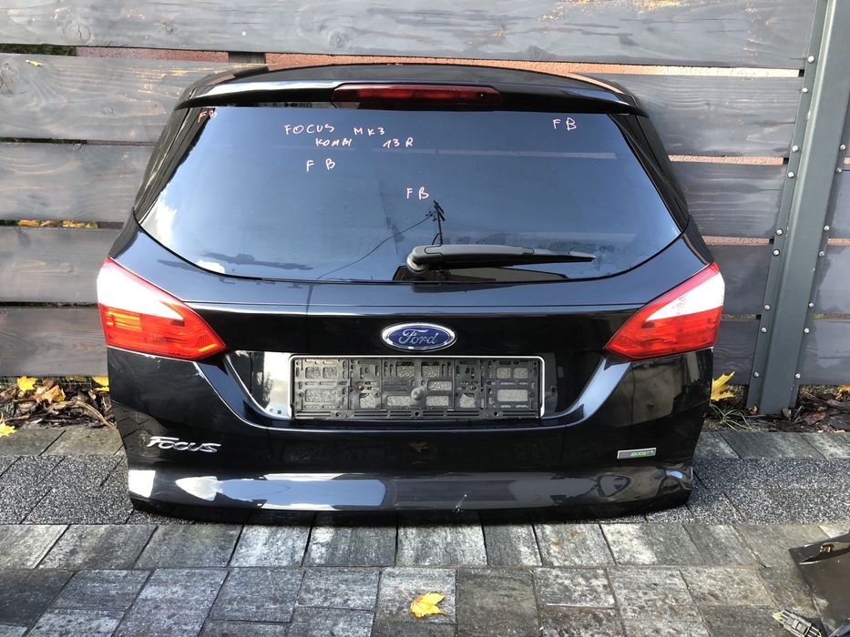 Klapa bagażnika Ford Focus MK3 kombi kolor FB