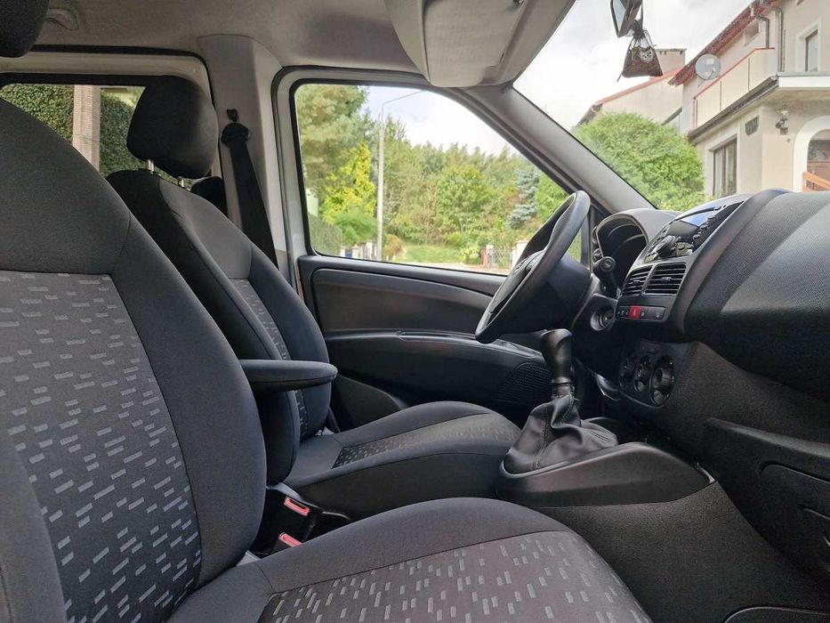 Opel Combo _ 2016 _ Klimatyzacja _ Kupiony w Polskim Salonie _