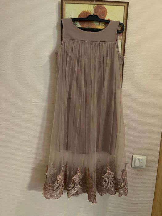 Сукня з мереживом платье с шитьем