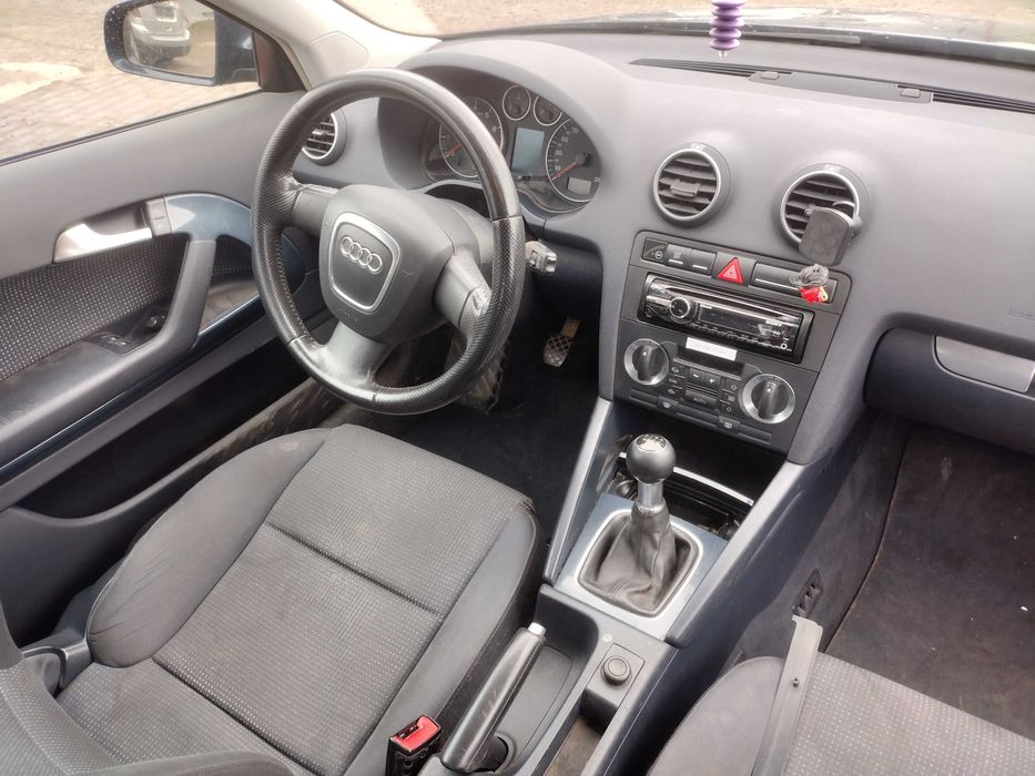 Audi a3 8P części używane przód maska zderzak silnik BSE skrzynia FVH