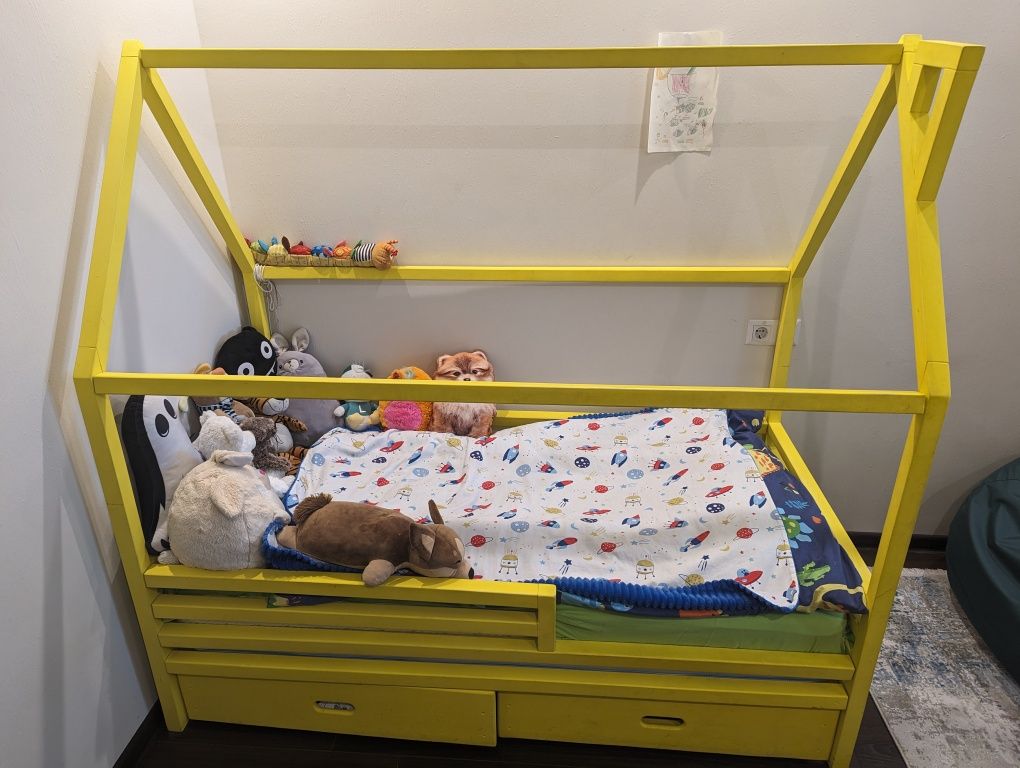 Ліжко-дім дитяче