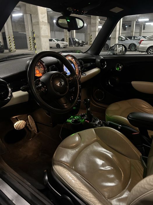 Auto osobowe MINI COOPERs !!!