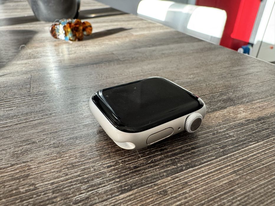 Zegarek smartwatch Apple watch 5 series 40mm