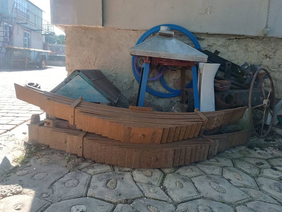 Ресори прицеп-тягач , вісь раба