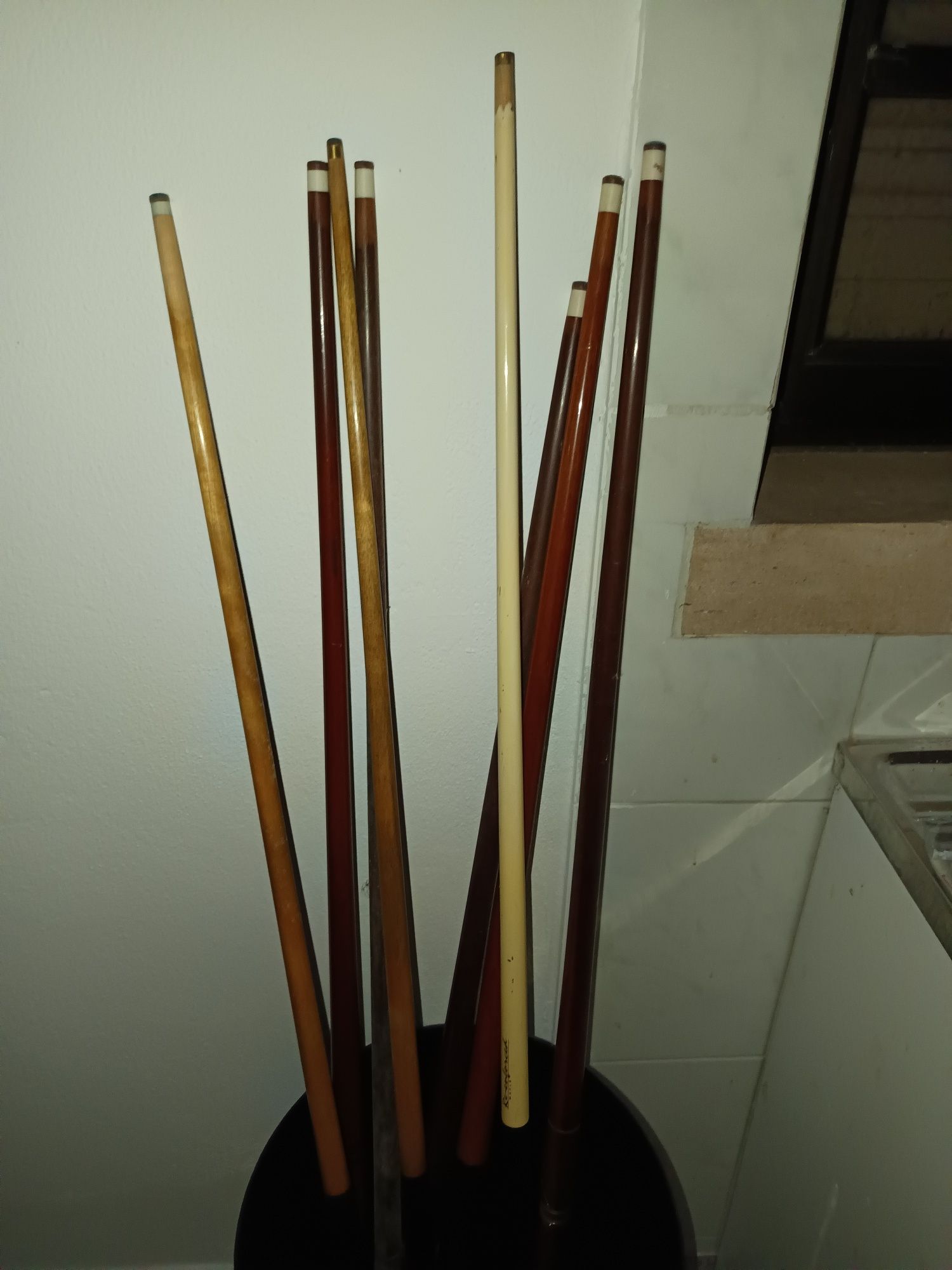 Mesa de snooker com Moedeiro em  bom estado.