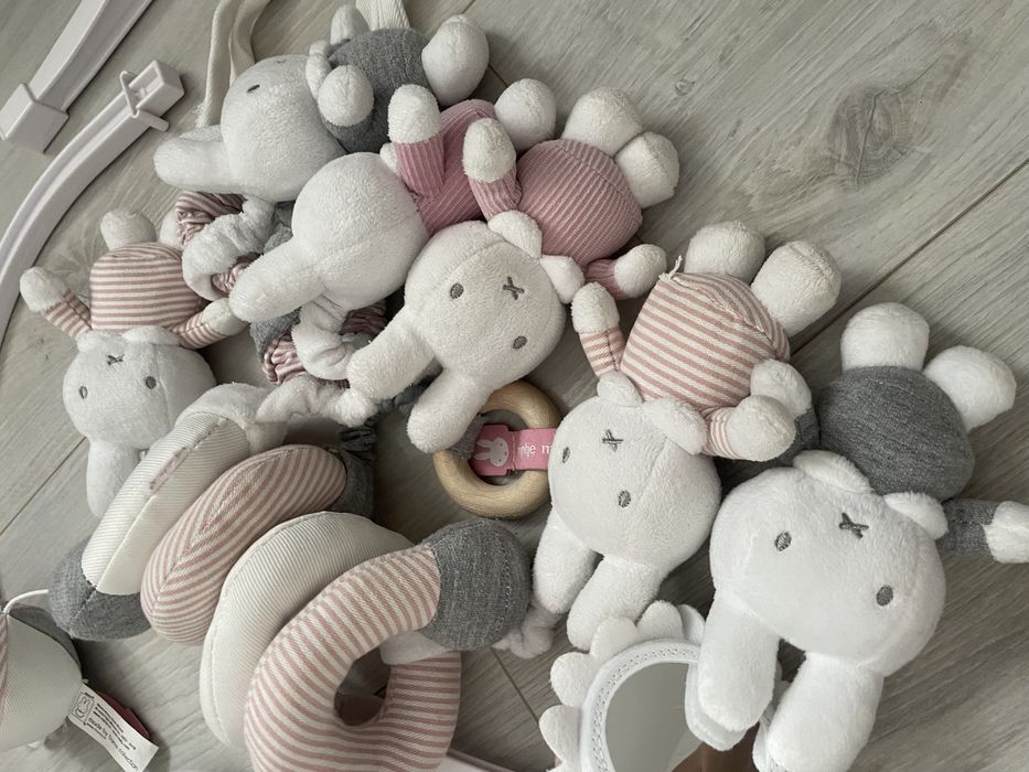 Zestaw Karuzela Miffi Nijntje zawieszki do wózka lub łóżeczka