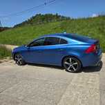 Volvo S60R-Design 230 KM Polester oraz personalizowane nagłośnienie