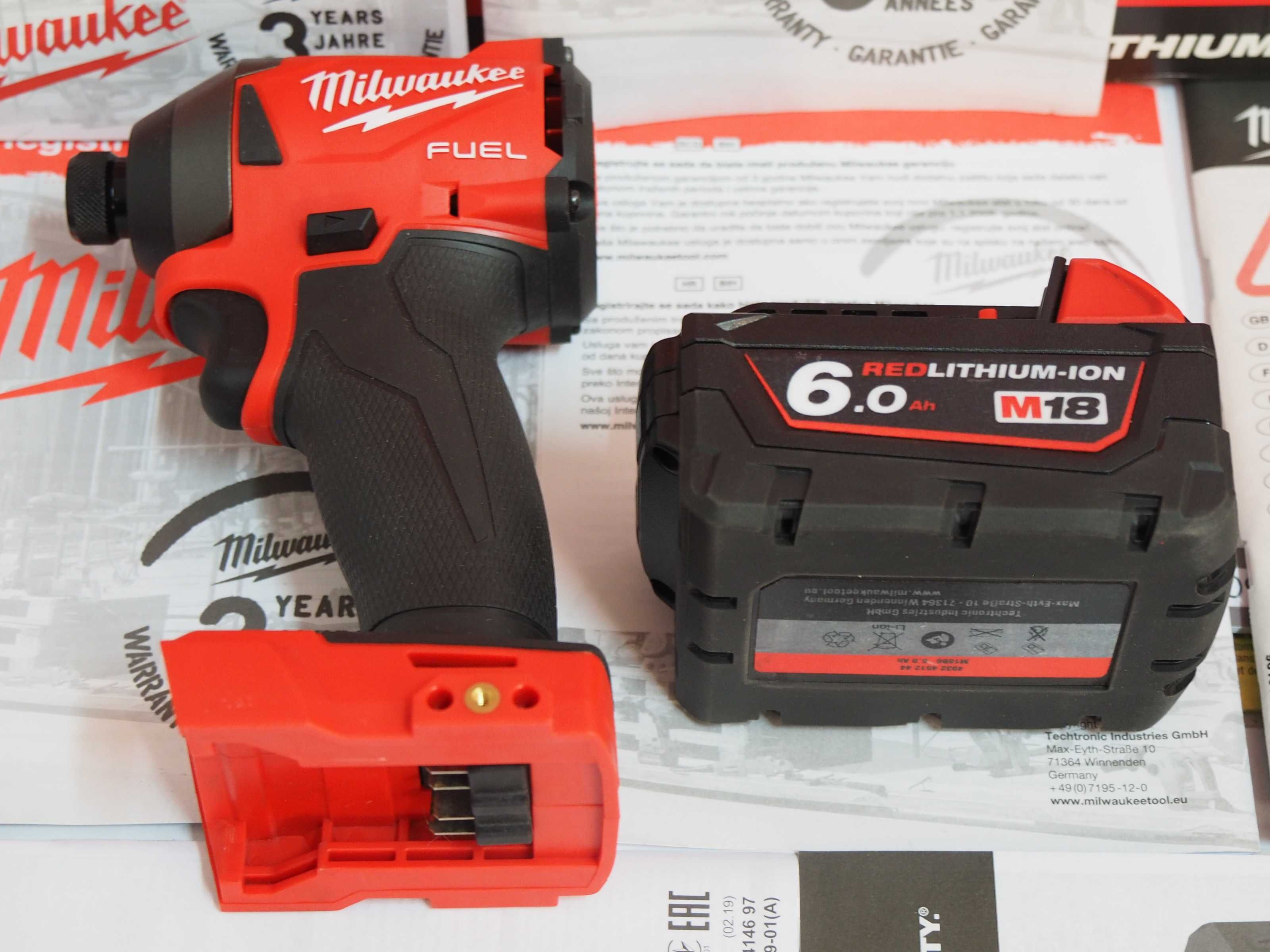 Zakretarka udarowa klucz MILWAUKEE M18 FID2 bateria 18v 6ah 226Nm