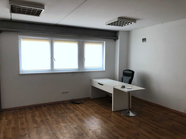 Pomieszczenia biurowe 140 m2 BDB lokalizacja