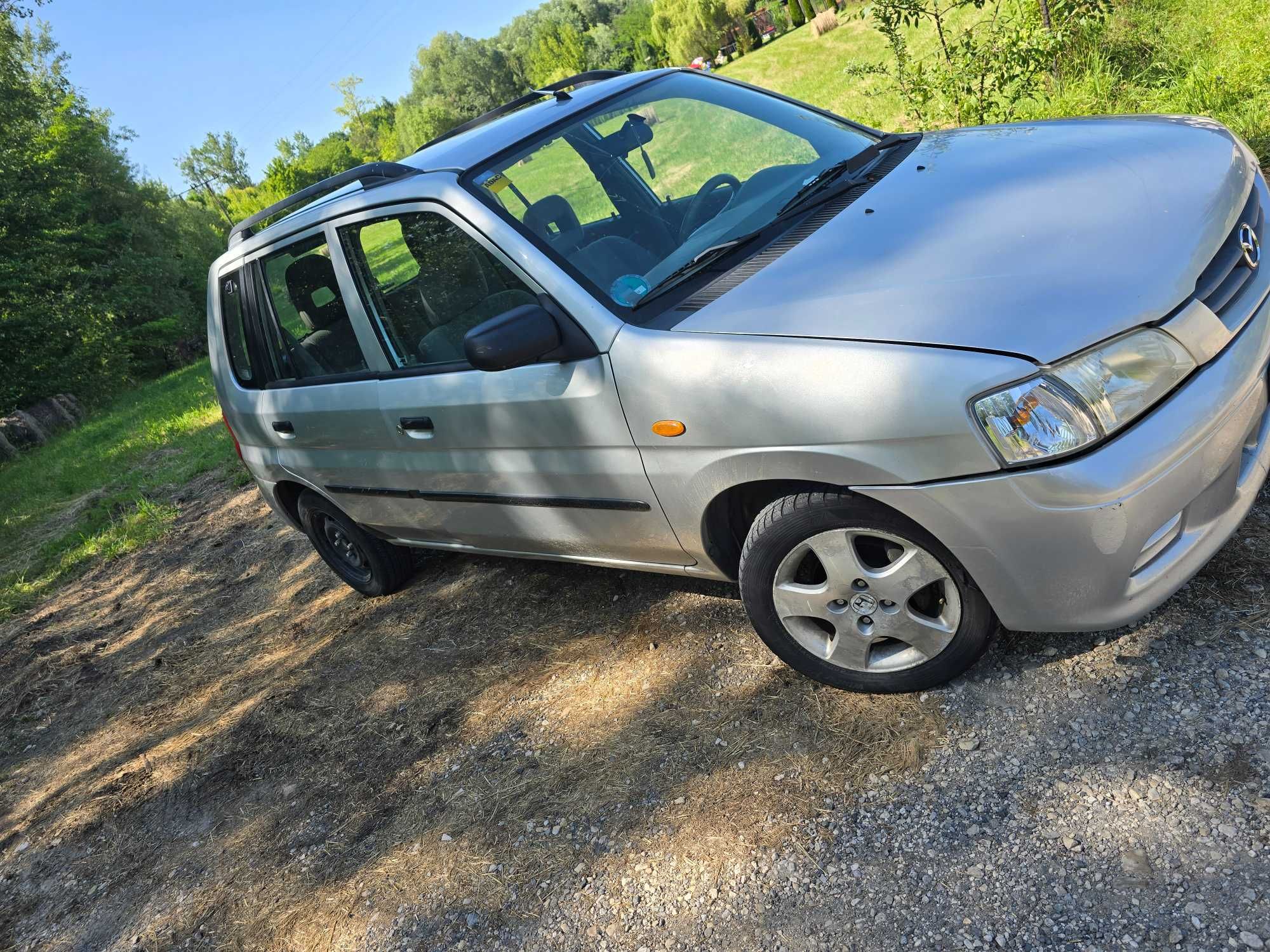 Mazda demio 2002