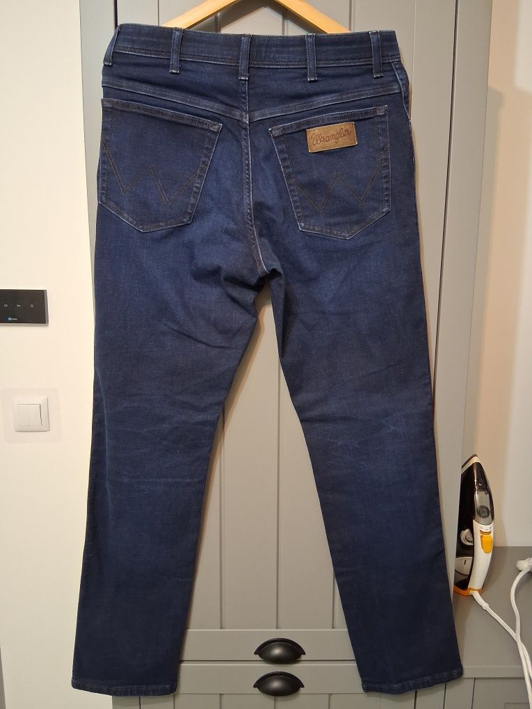 Spodnie Wrangler Texas Slim W34 L32
