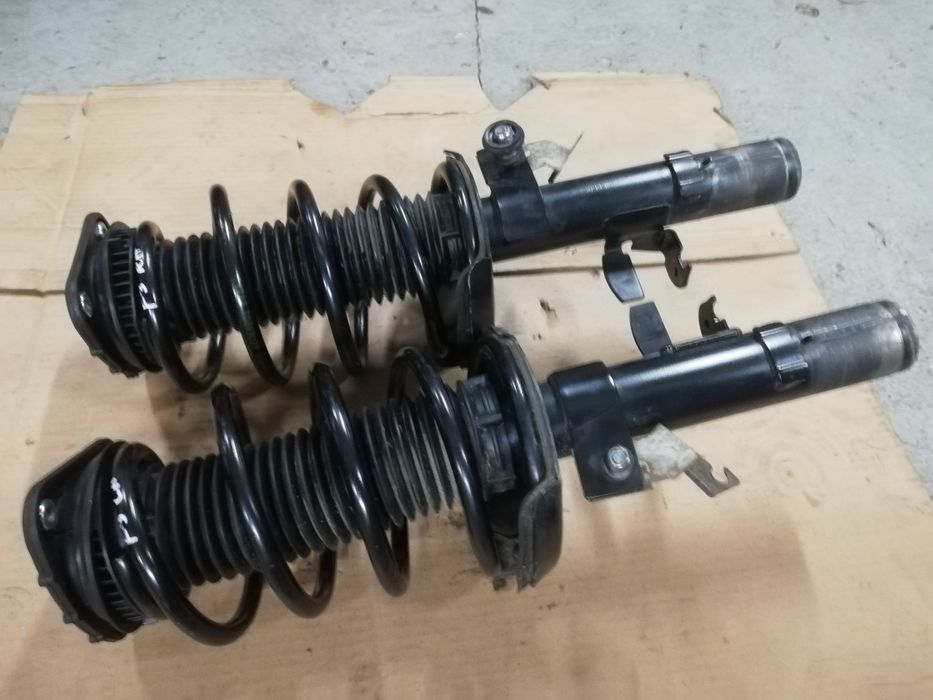 Amortyzatory przód przednie prawy lewy komplet Ford Focus mk3 III tdci